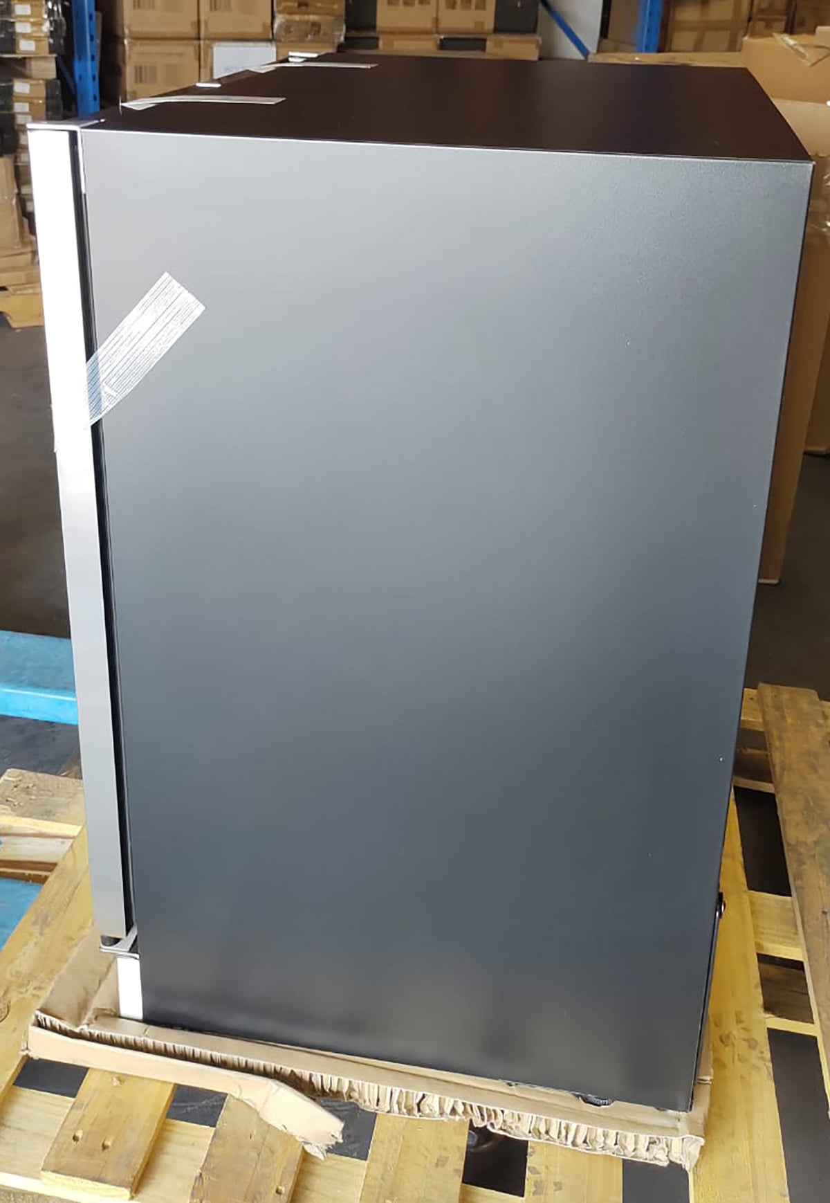 Refurbished - 30-Inch Dual-Zone Wine & Beverage Center