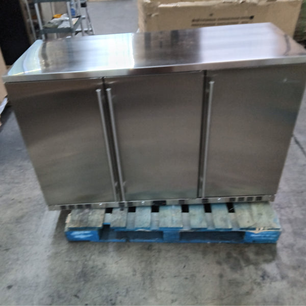 Refurbished - 53 Inch Solid 3-Door Outdoor Beverage Drinks Cooler - Stainless Steel Door 2