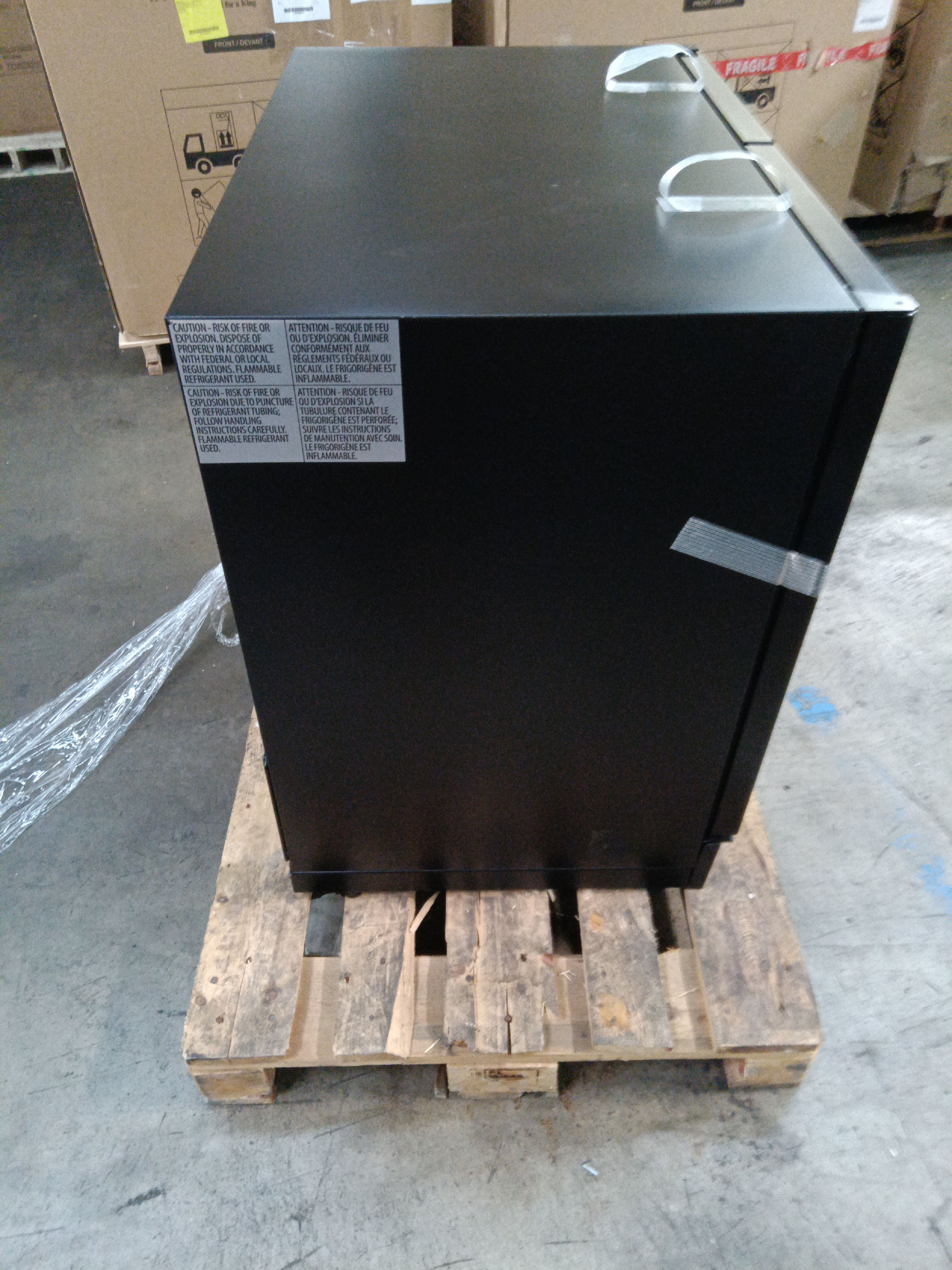 Refurbished - 36" Beer and Wine Cooler Combination with Low-E Glass Door - Black Door